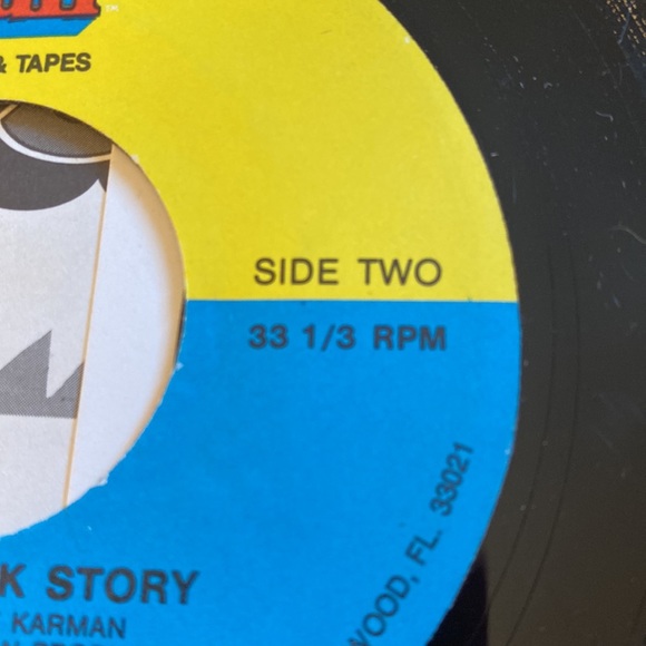 Vintage The Chipmunk  Story 7' Vinyl Record / Book, Kid Stuff DBR 234,1984 - Picture 4 of 8